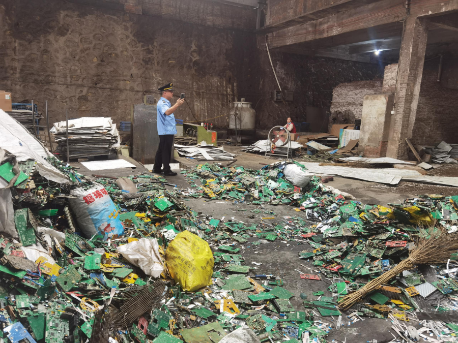 查處現(xiàn)場2.jpg